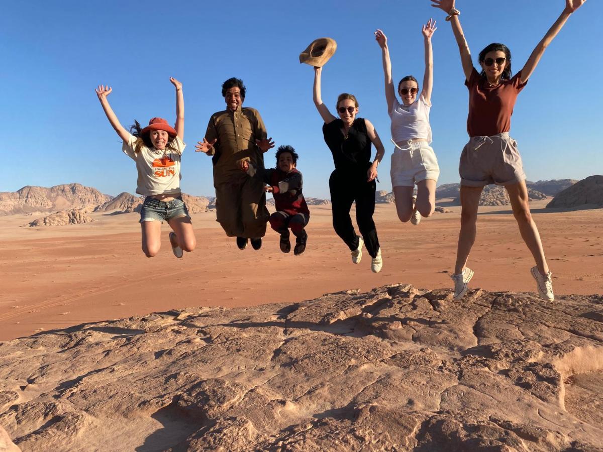 Wadi Rum Bedouin Tour With A Camp Luaran gambar