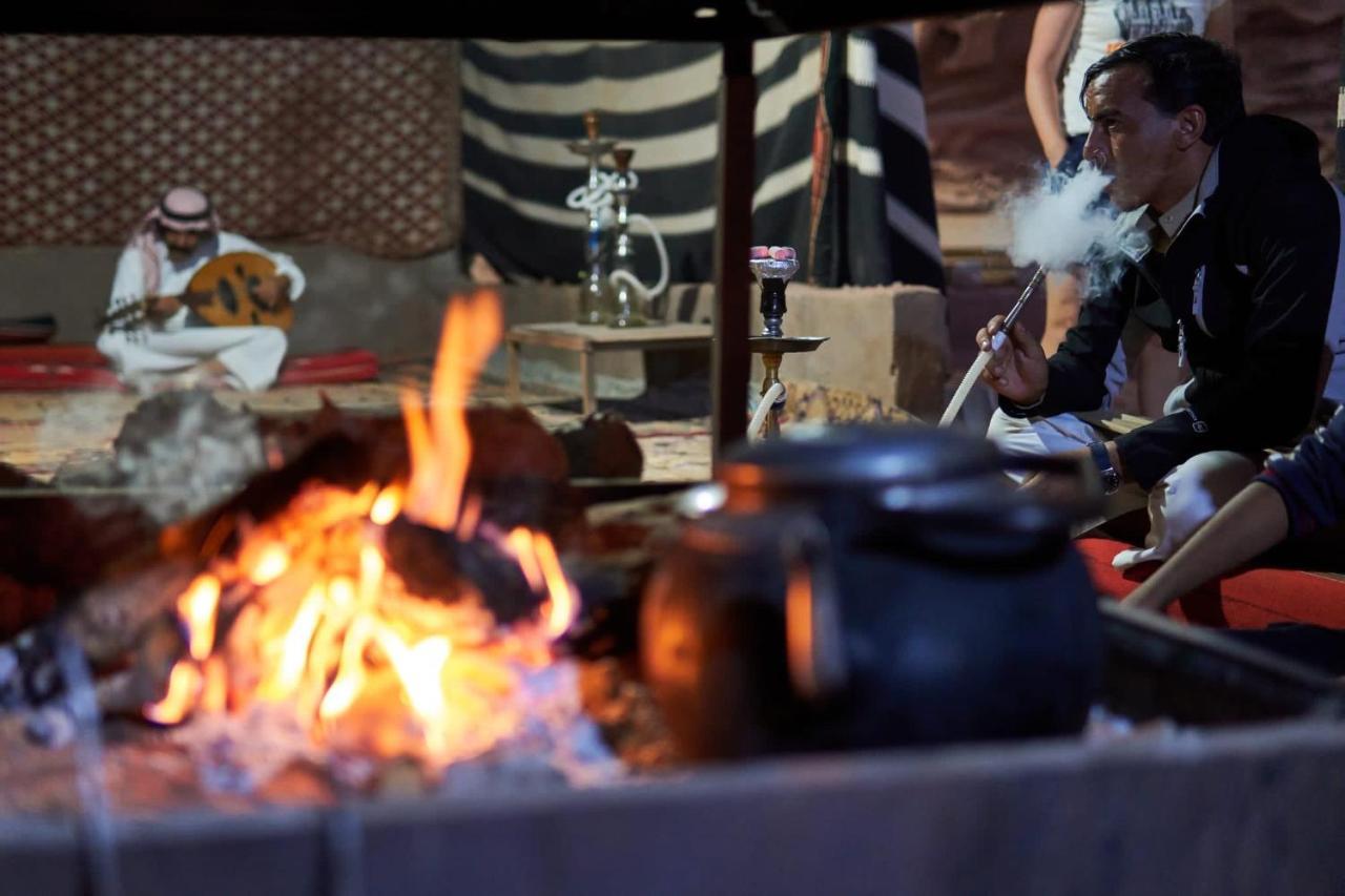 Wadi Rum Bedouin Tour With A Camp Luaran gambar