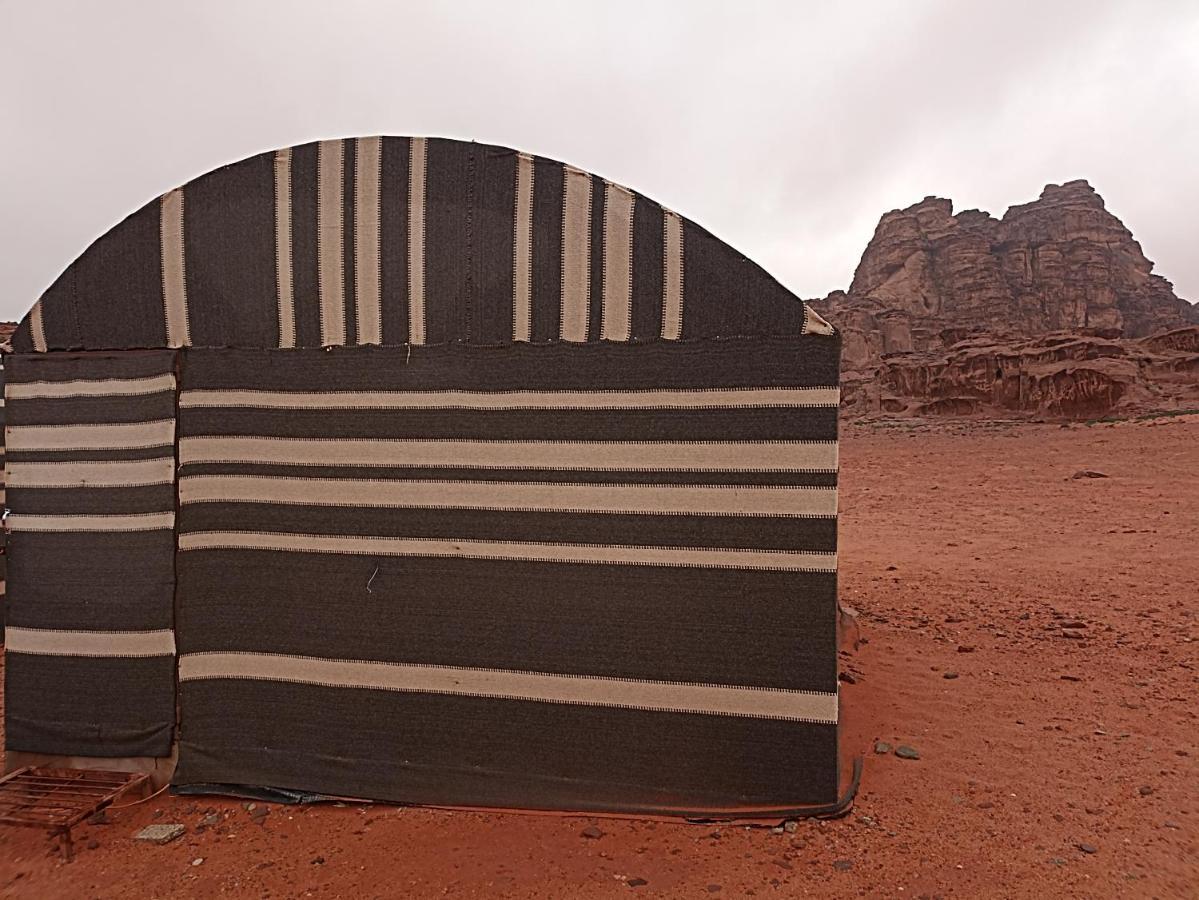 Wadi Rum Bedouin Tour With A Camp Luaran gambar