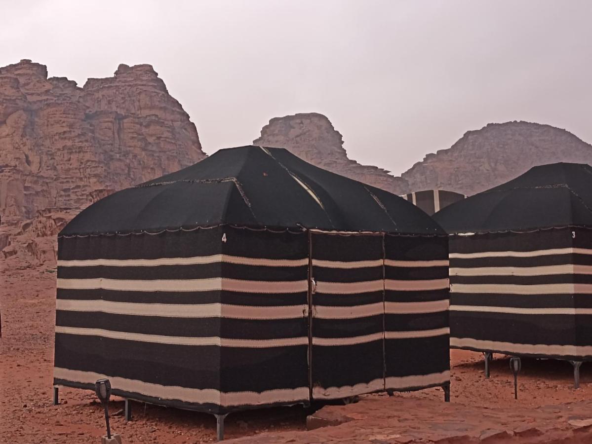 Wadi Rum Bedouin Tour With A Camp Luaran gambar