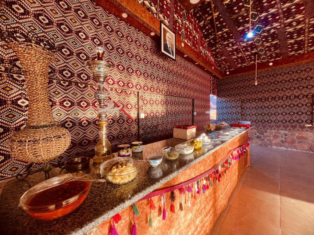 Wadi Rum Bedouin Tour With A Camp Luaran gambar