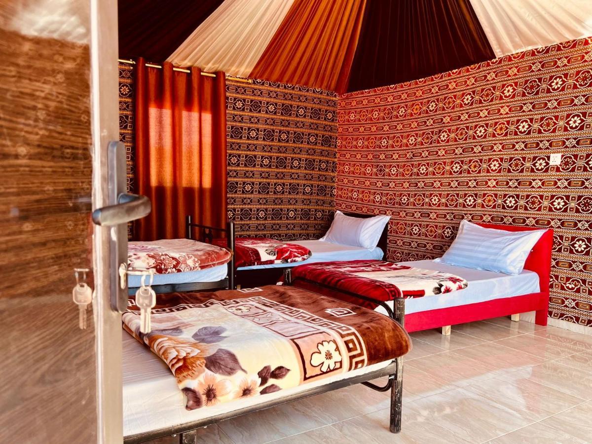 Wadi Rum Bedouin Tour With A Camp Luaran gambar